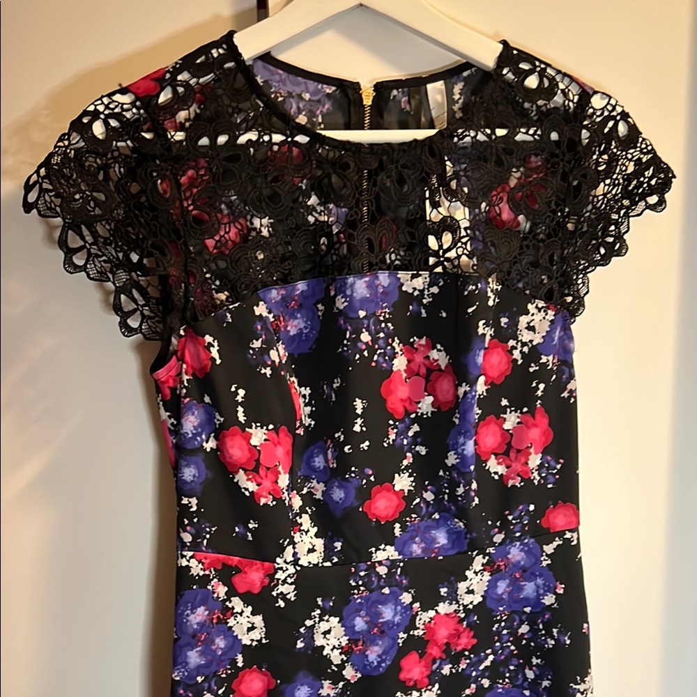 Kenzie Black and Red Graphic Midi Dress